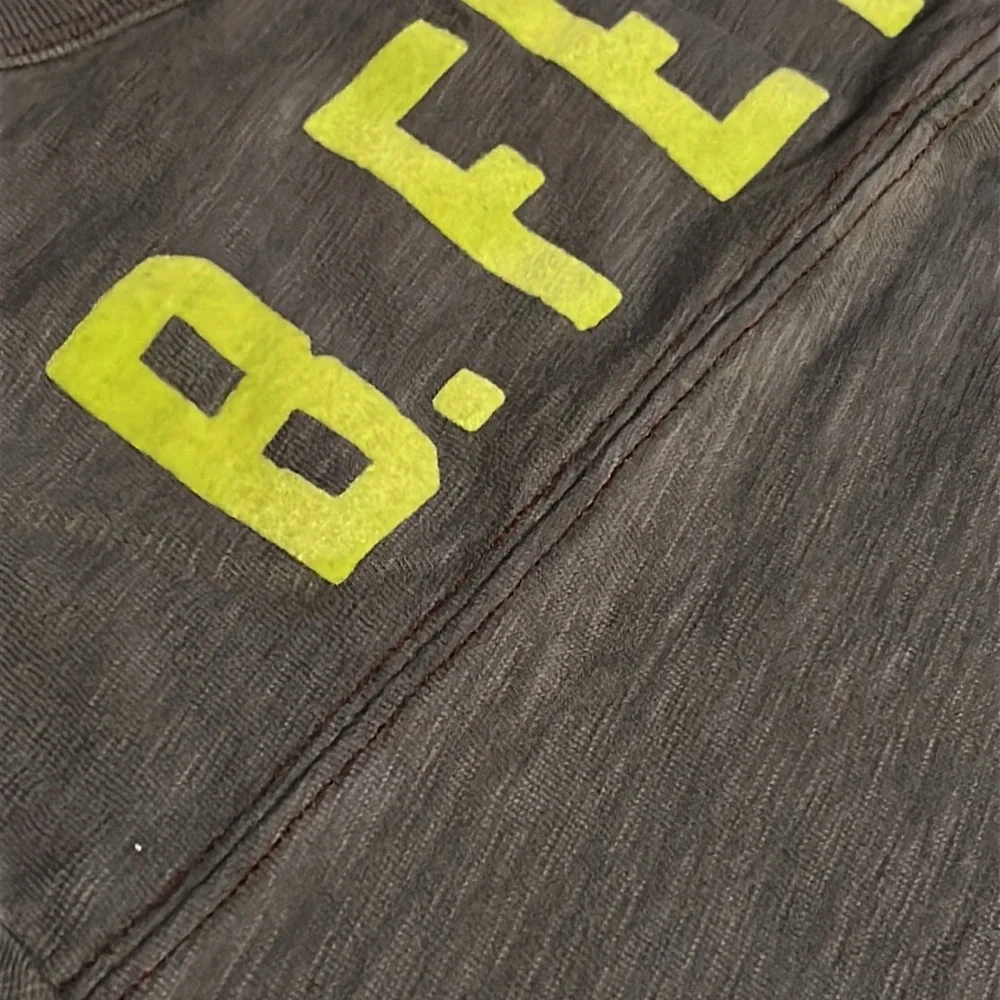 Gap Star Wars Mandolorian Bounty Hunter Kids T-Shirt M